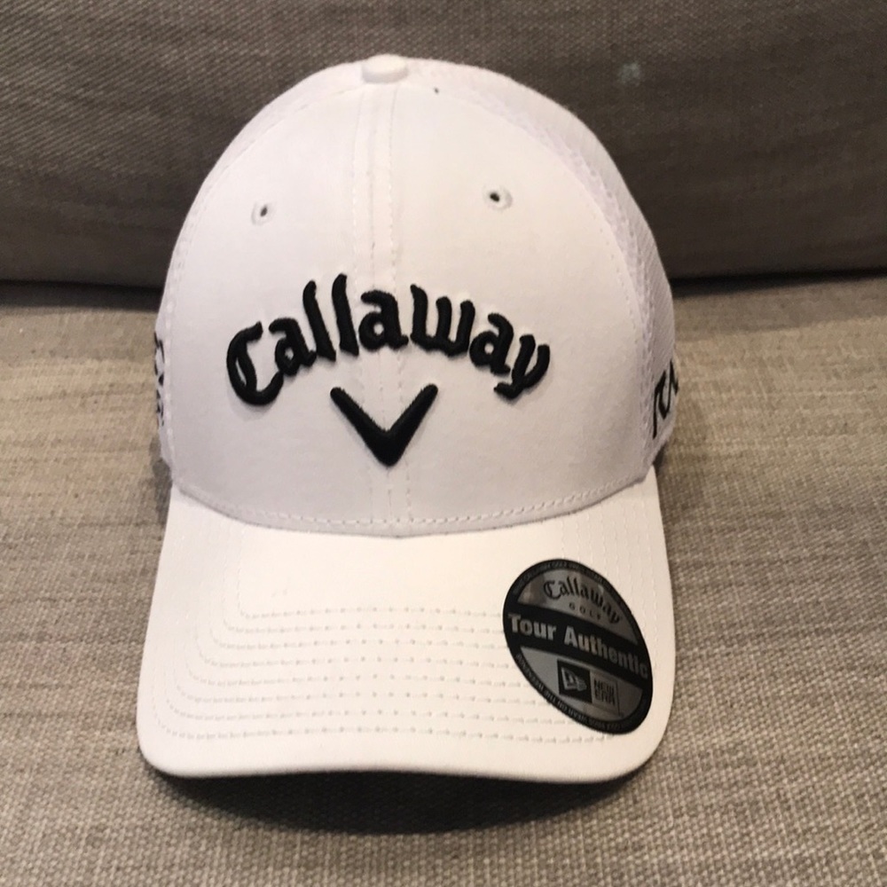 NEW Callaway golf - white mesh tour authentic Hat